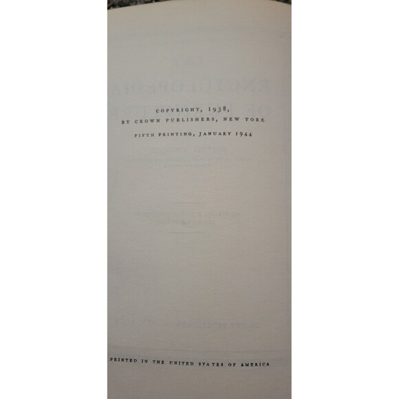 Vtg The Encyclopedia of Furniture by Joseph Aronson (HC 1944-5th printing) - Picture 3 of 4